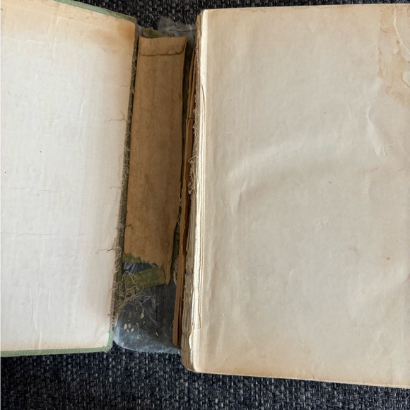 Vintage books - Picture 9 of 10